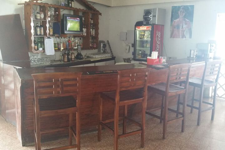 Lounge 14 of 21