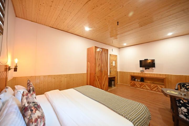 Room 14 of 39