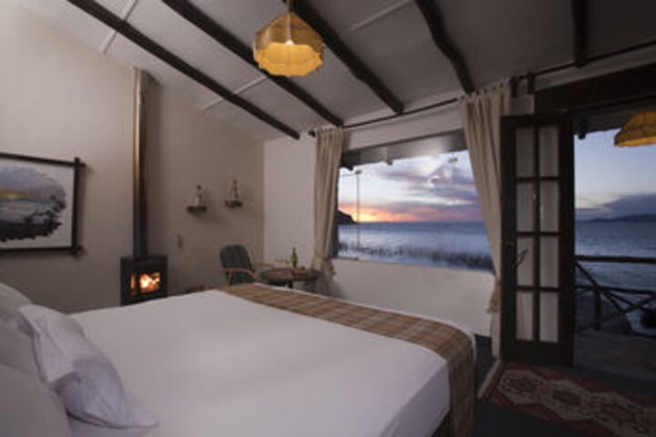 Room 6 of 27