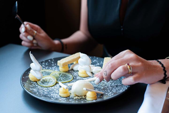 Dining 73 of 148