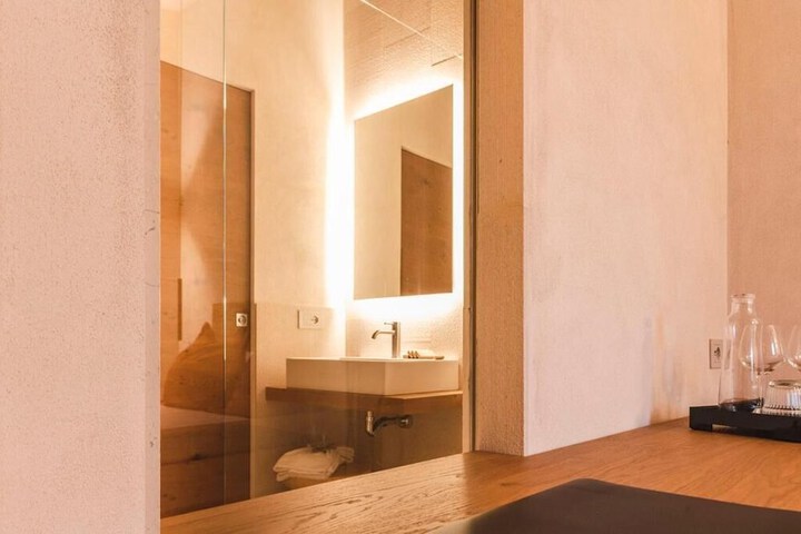 Room 45 of 52