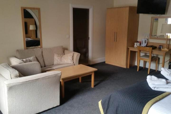 Room 17 of 41