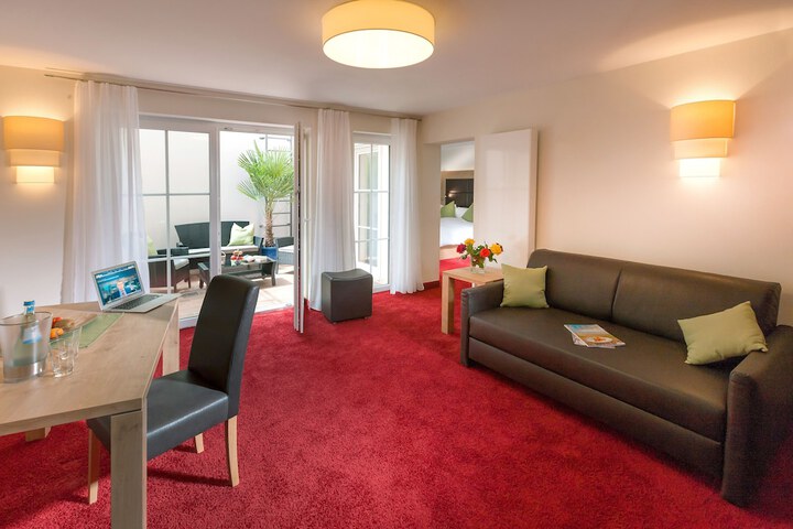 Room 4 of 70