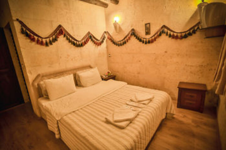 Room 32 of 89