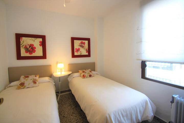 Room 7 of 28