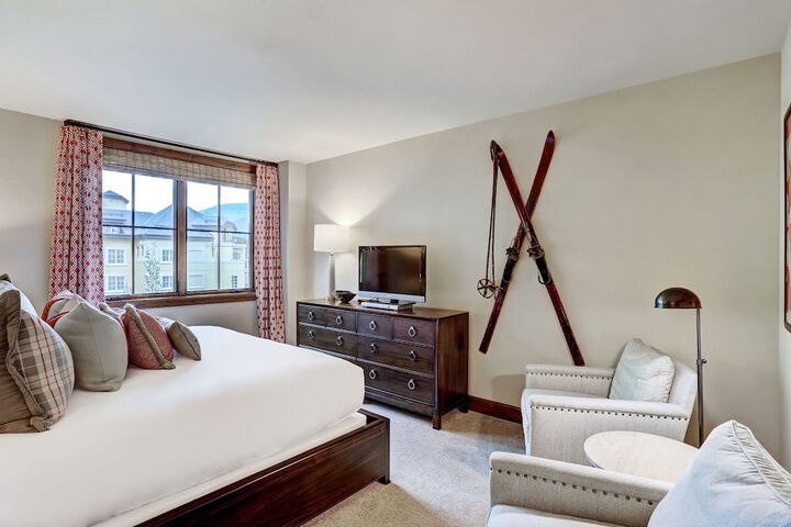 Room 10 of 569