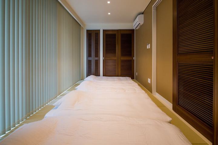 Room 14 of 69