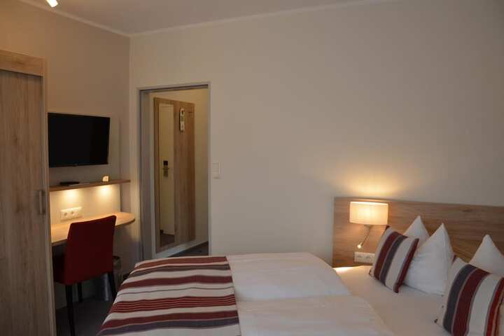 Room 19 of 53