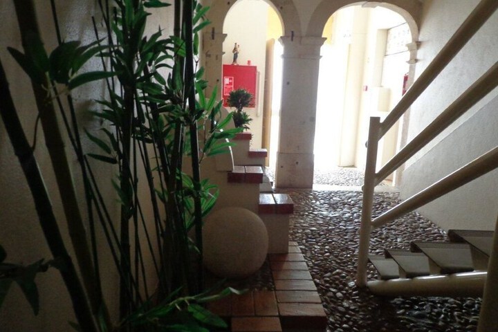 Hotel 2 of 64