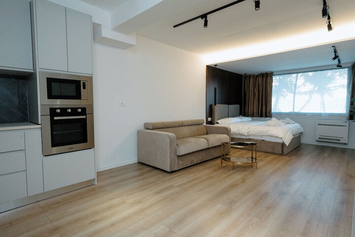 Room 14 of 50