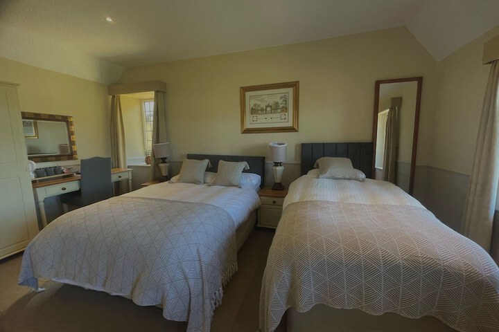 Room 19 of 46