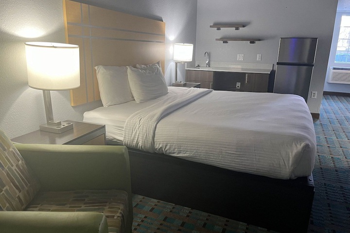 Room 36 of 85