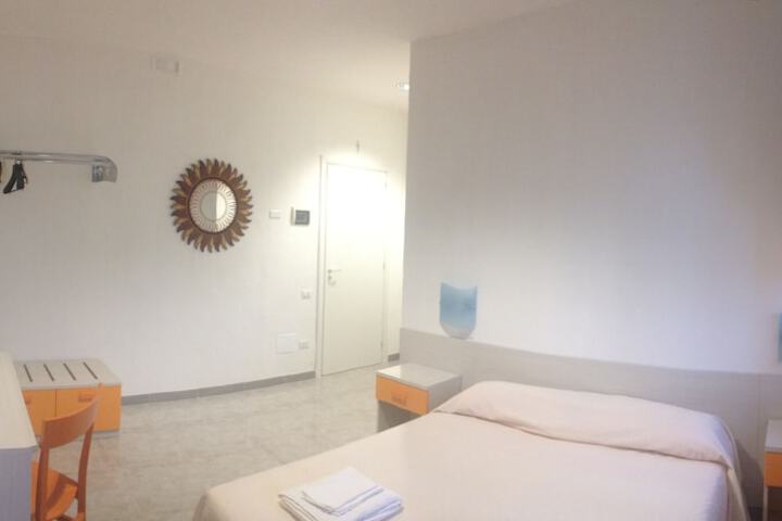 Room 19 of 32