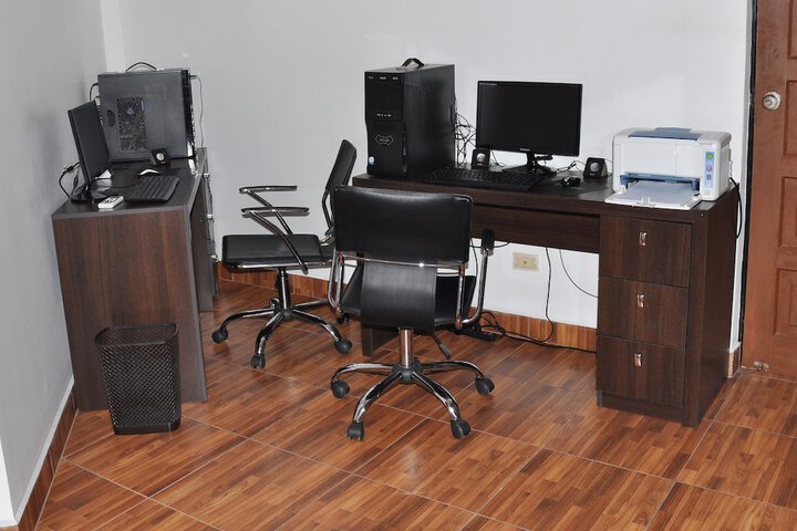 Business Center 52 of 61