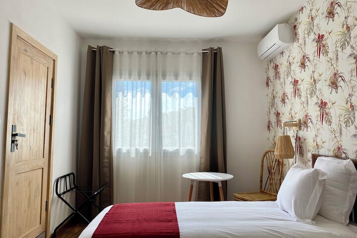 Room 7 of 42