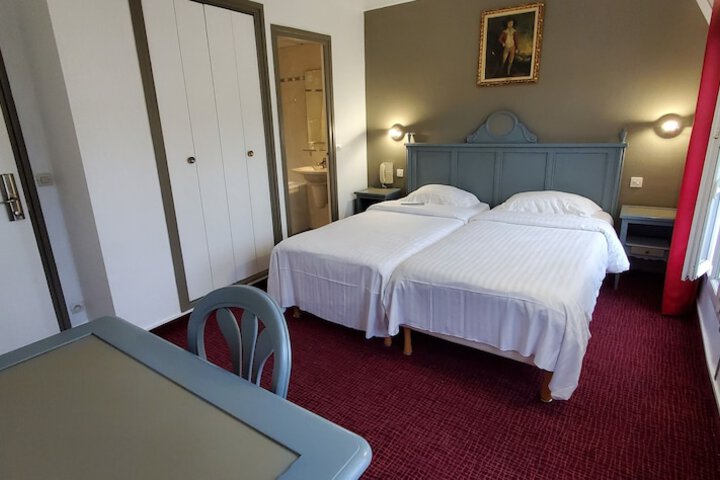 Room 55 of 99