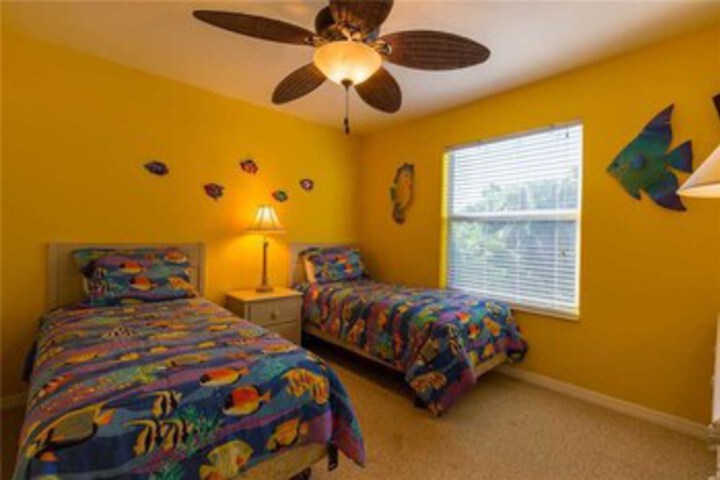 Room 30 of 46
