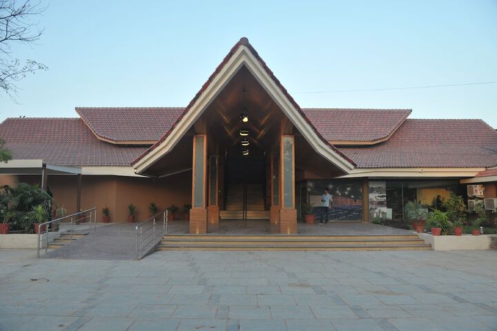 Exterior of Palm Greens Club