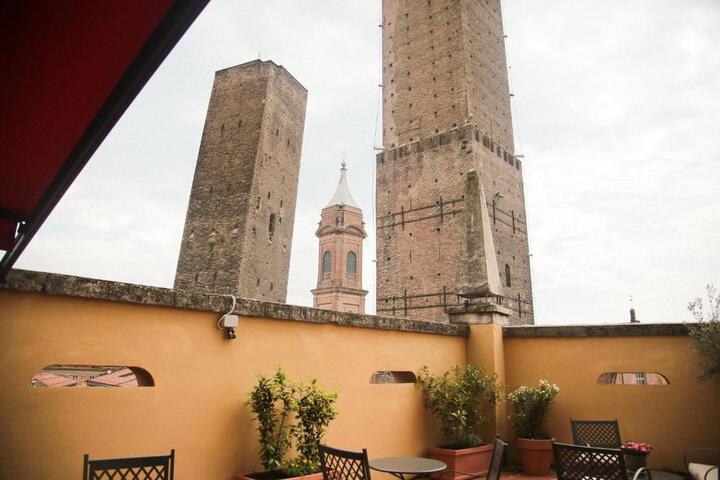 Image of Albergo Garisenda con terrazza panoramica sulle Due Torri