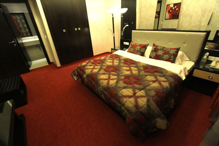 Room 13 of 67