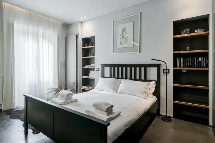 Room 5 of 13