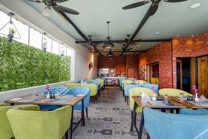 OYO Townhouse 387 Grand Vista Koramangala