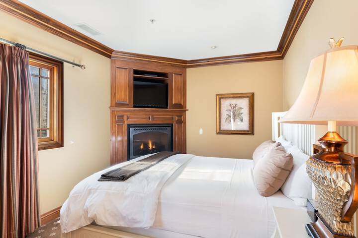 Suite King Size Bed (10 of 29)