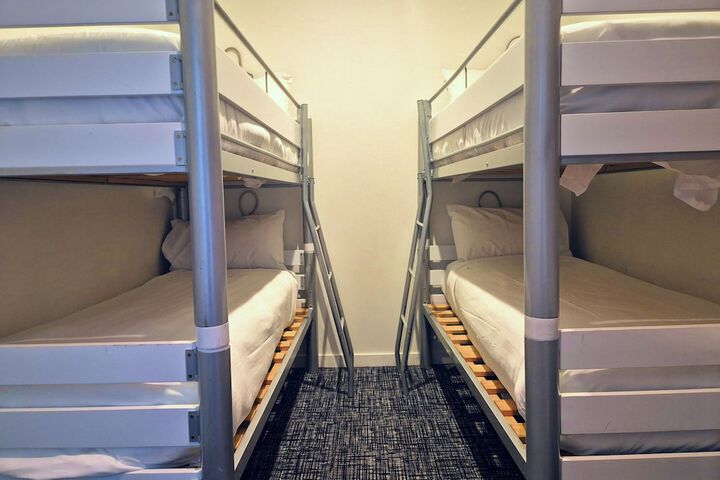 Room 13 of 92