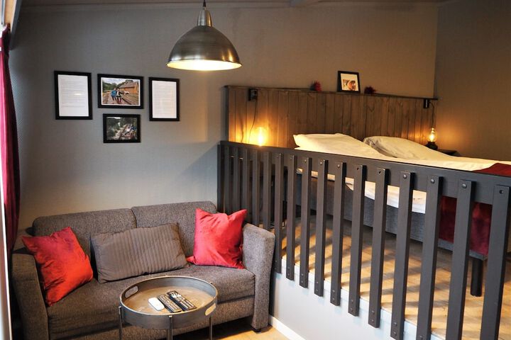 Room 13 of 31