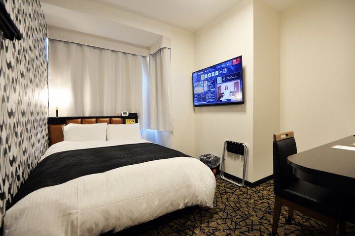 Room 21 of 43