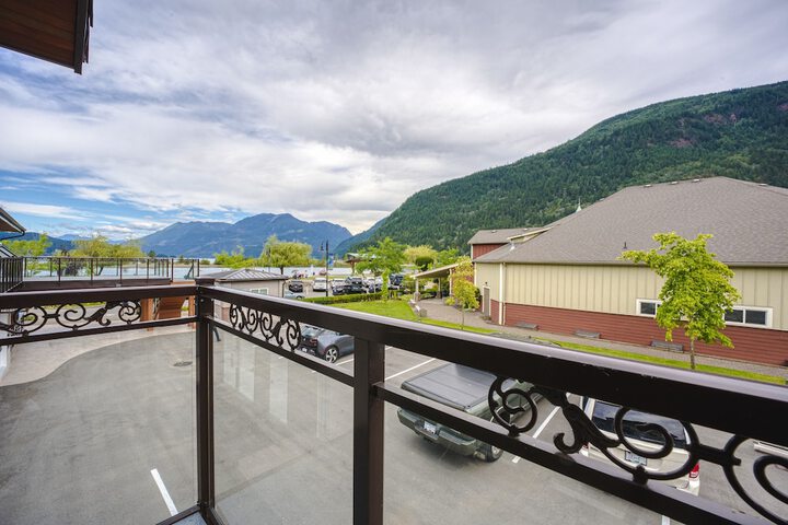 Terrace/Patio 43 of 58
