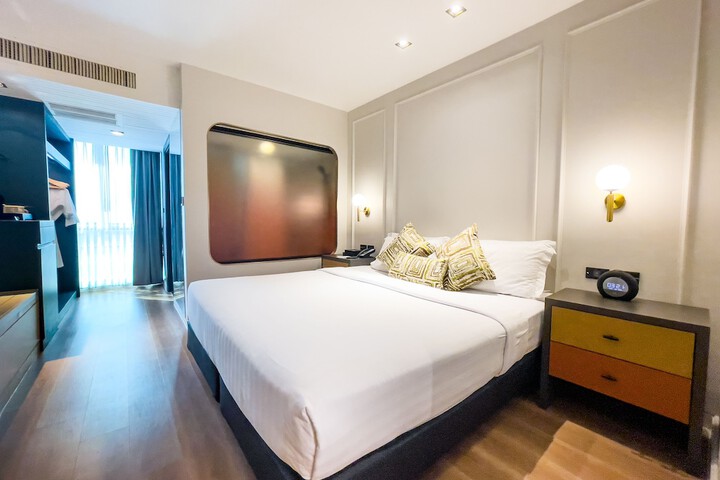 Room 17 of 58