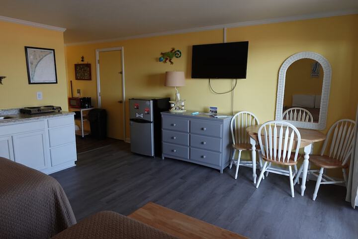 Room 121 of 282