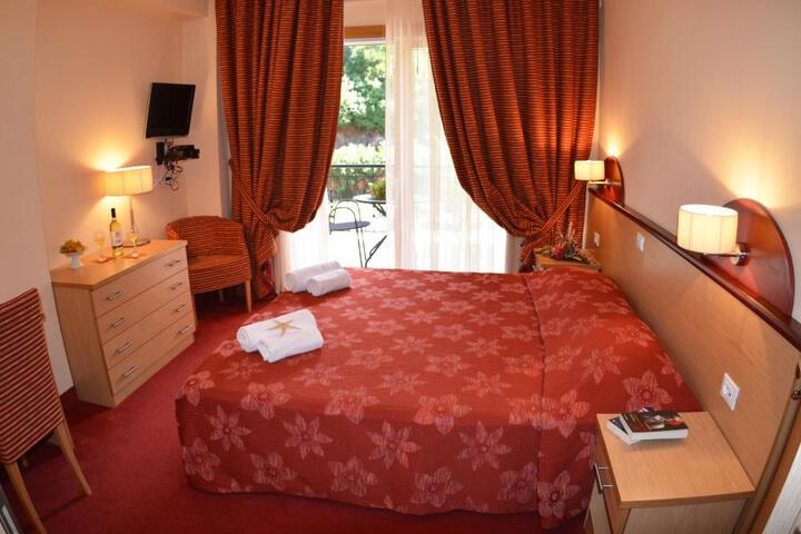 Inside Room Photo