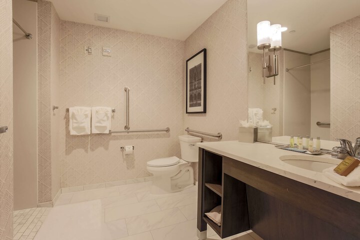 Bathroom shower