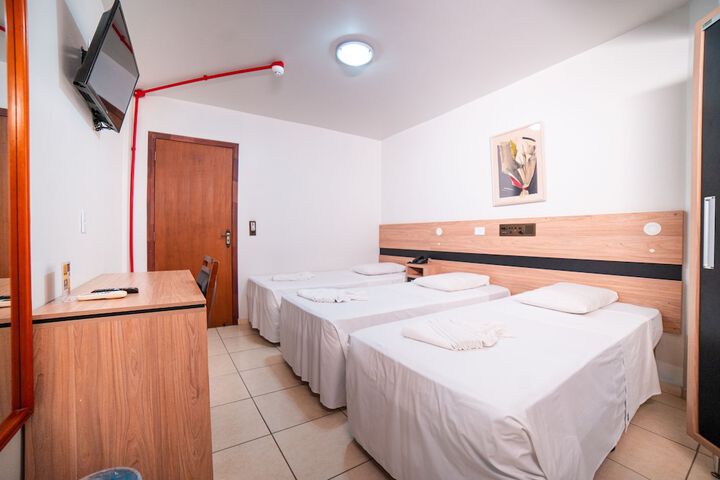 Room 5 of 14