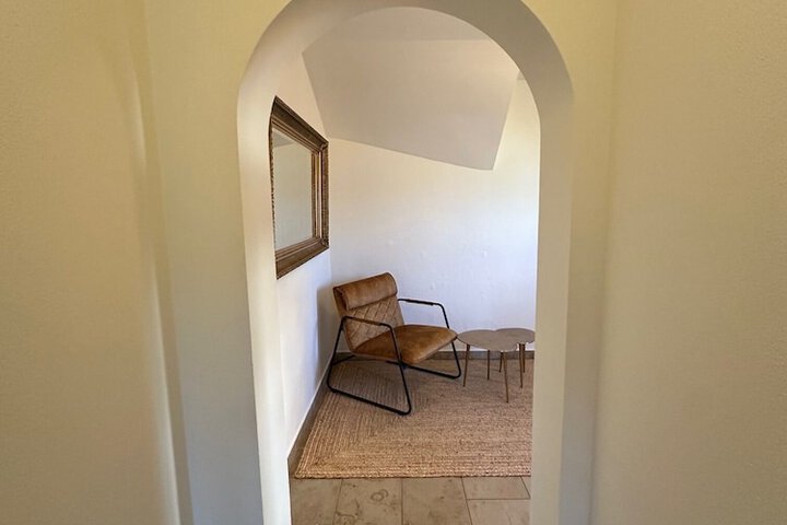 Room 62 of 221