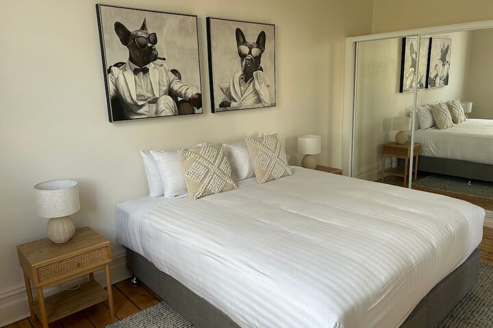 Room 9 of 23