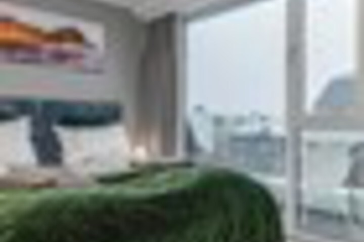 Room 44 of 219