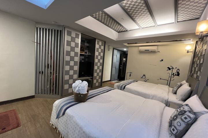 Room 20 of 84