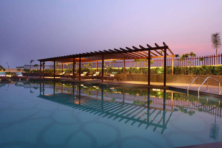 Hotel with Pool
