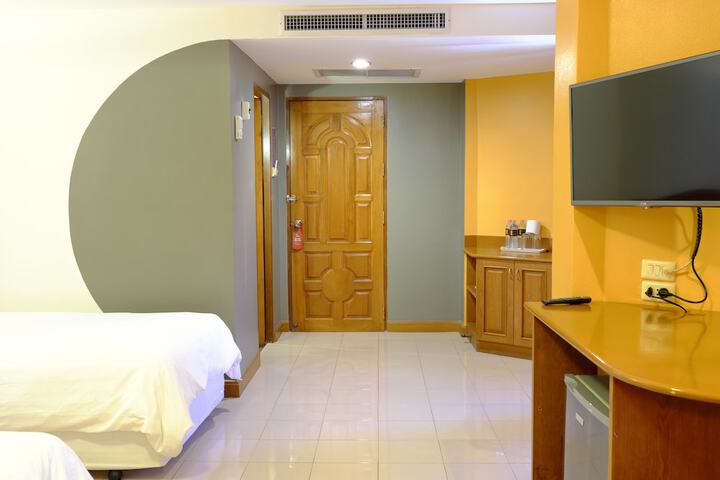 Room 4 of 45