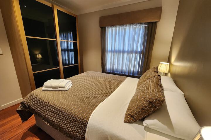 Room 7 of 84