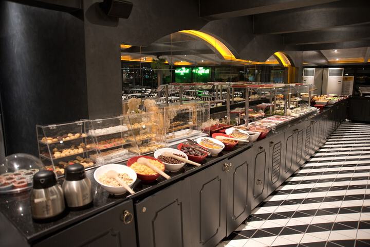 Dining 118 of 134