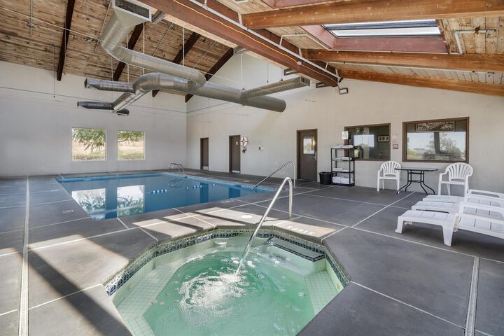 Hotel with Pool