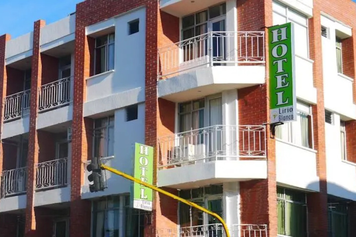 Hotel Lirio Blanco
