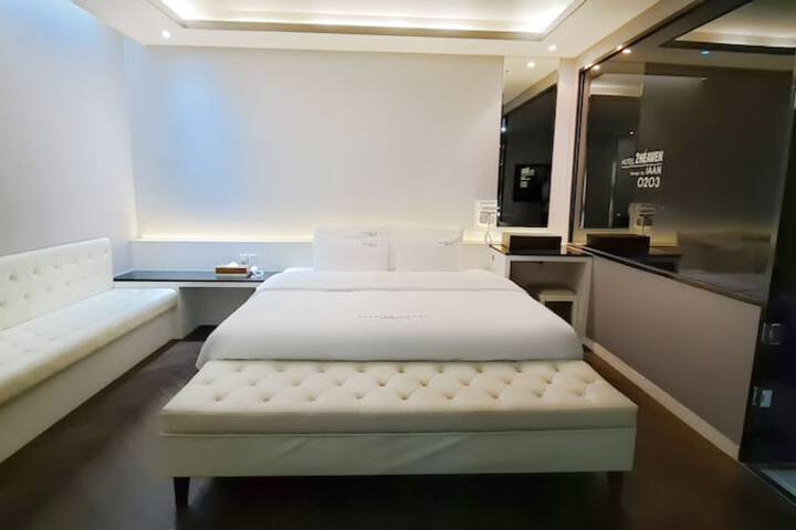 Room 55 of 89