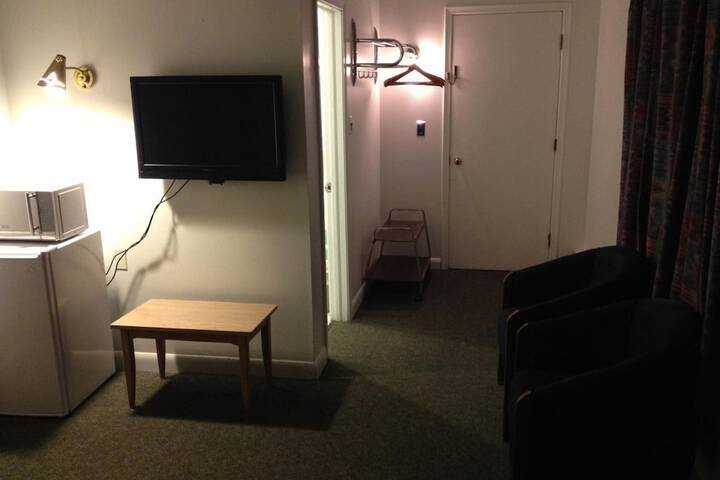 Room 22 of 39
