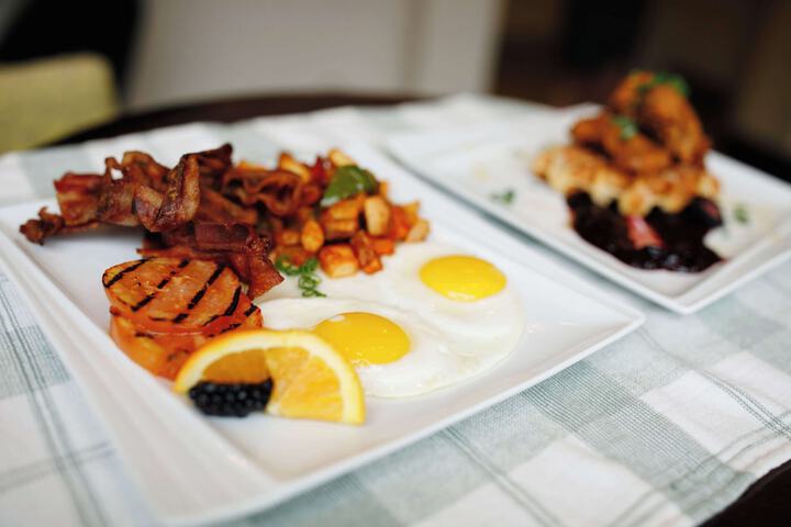 Breakfast/Coffee Service 60 of 88