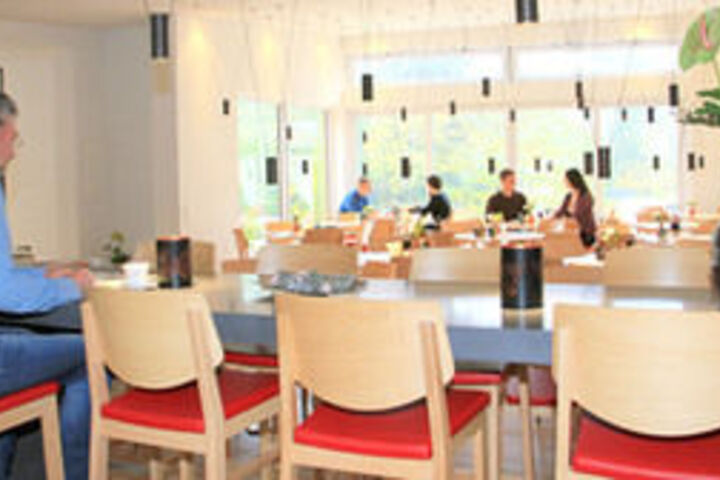 Dining 9 of 41